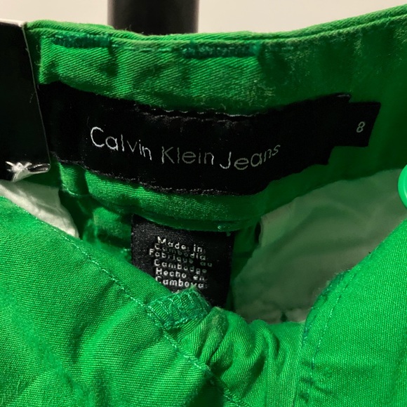 Calvin Klein Shorts R1 - Picture 2 of 4